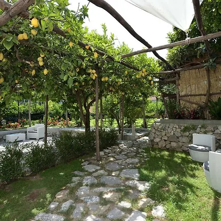 Casa Amorino 4* 米诺利