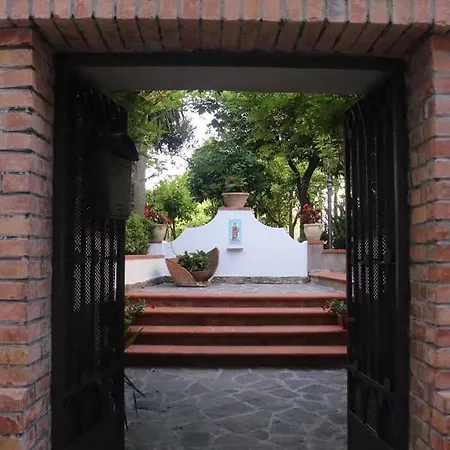 לינה וארוחת בוקר Casa Amorino מינורי