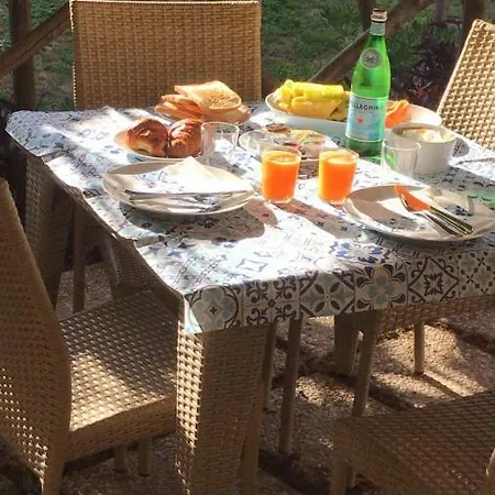 Casa Amorino Bed & Breakfast