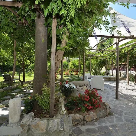 Casa Amorino Bed & Breakfast 3*
