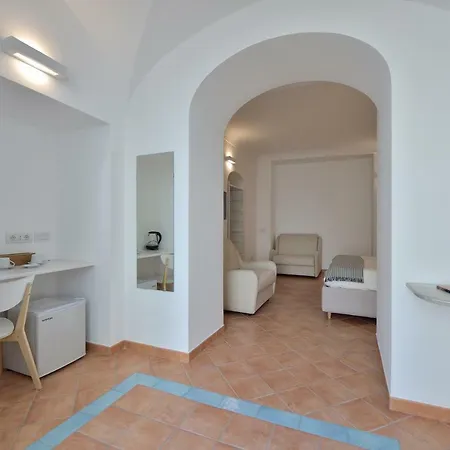Casa Amorino Bed & Breakfast 3*